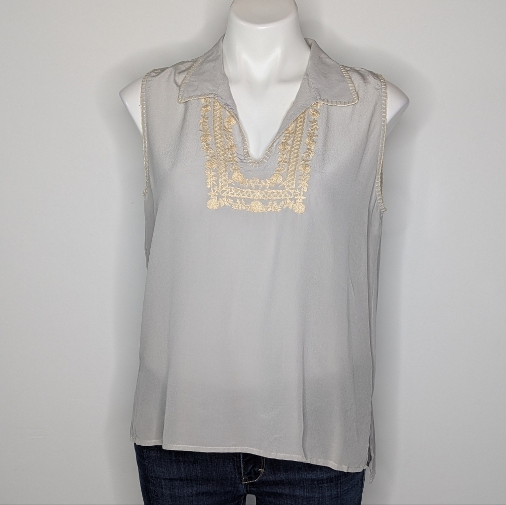 Club Monaco Grey Cream Embroidered Sleeveless Silk Blouse Top L